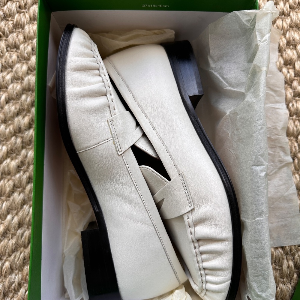 Maison Ruched Leather Loafers in Ivory - Picture 4 of 5
